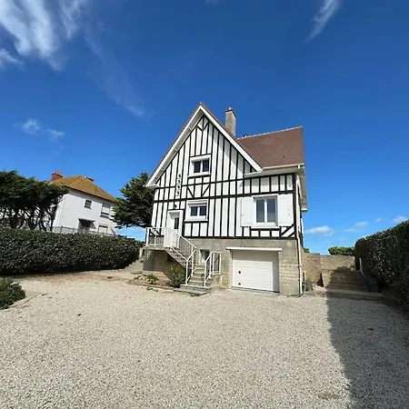 Demeure Rénovée Front De Villa *