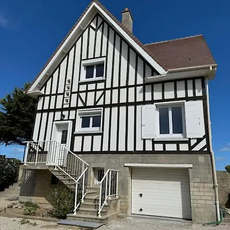 Demeure Renovee Front De Villa